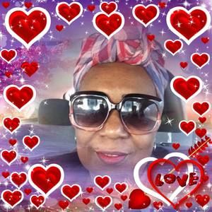 Meet your Posher, Alma